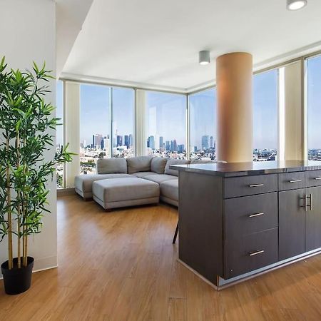 Апартаменти Lovely Upscale High Rise Private Parking & Pool Лос-Анджелес Екстер'єр фото