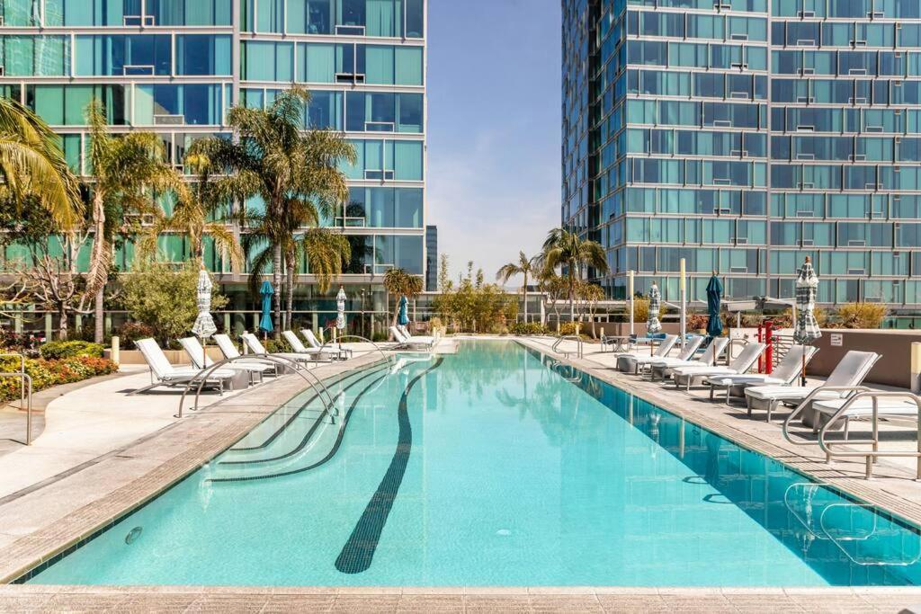 Апартаменти Lovely Upscale High Rise Private Parking & Pool Лос-Анджелес Екстер'єр фото