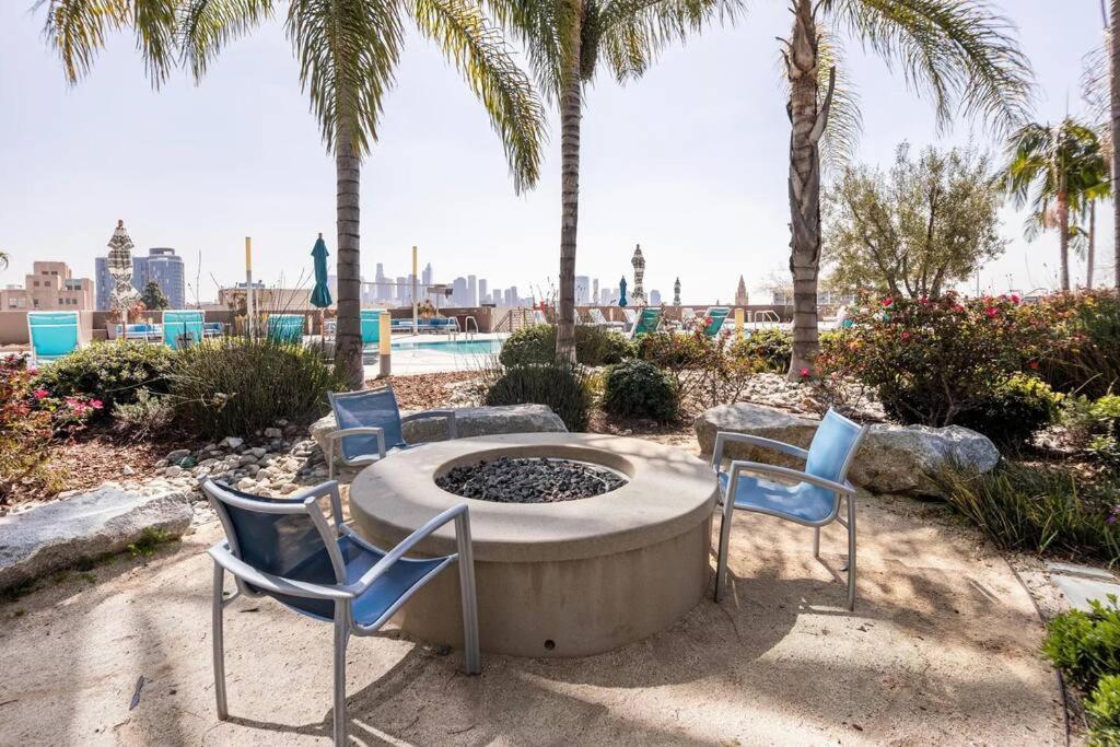 Апартаменти Lovely Upscale High Rise Private Parking & Pool Лос-Анджелес Екстер'єр фото