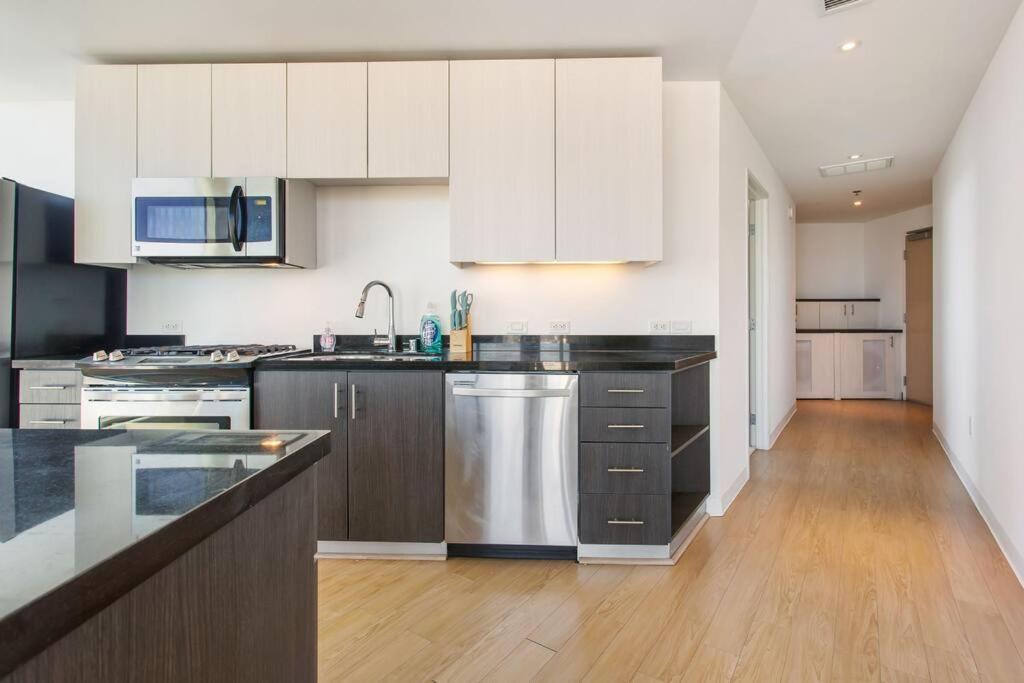 Апартаменти Lovely Upscale High Rise Private Parking & Pool Лос-Анджелес Екстер'єр фото